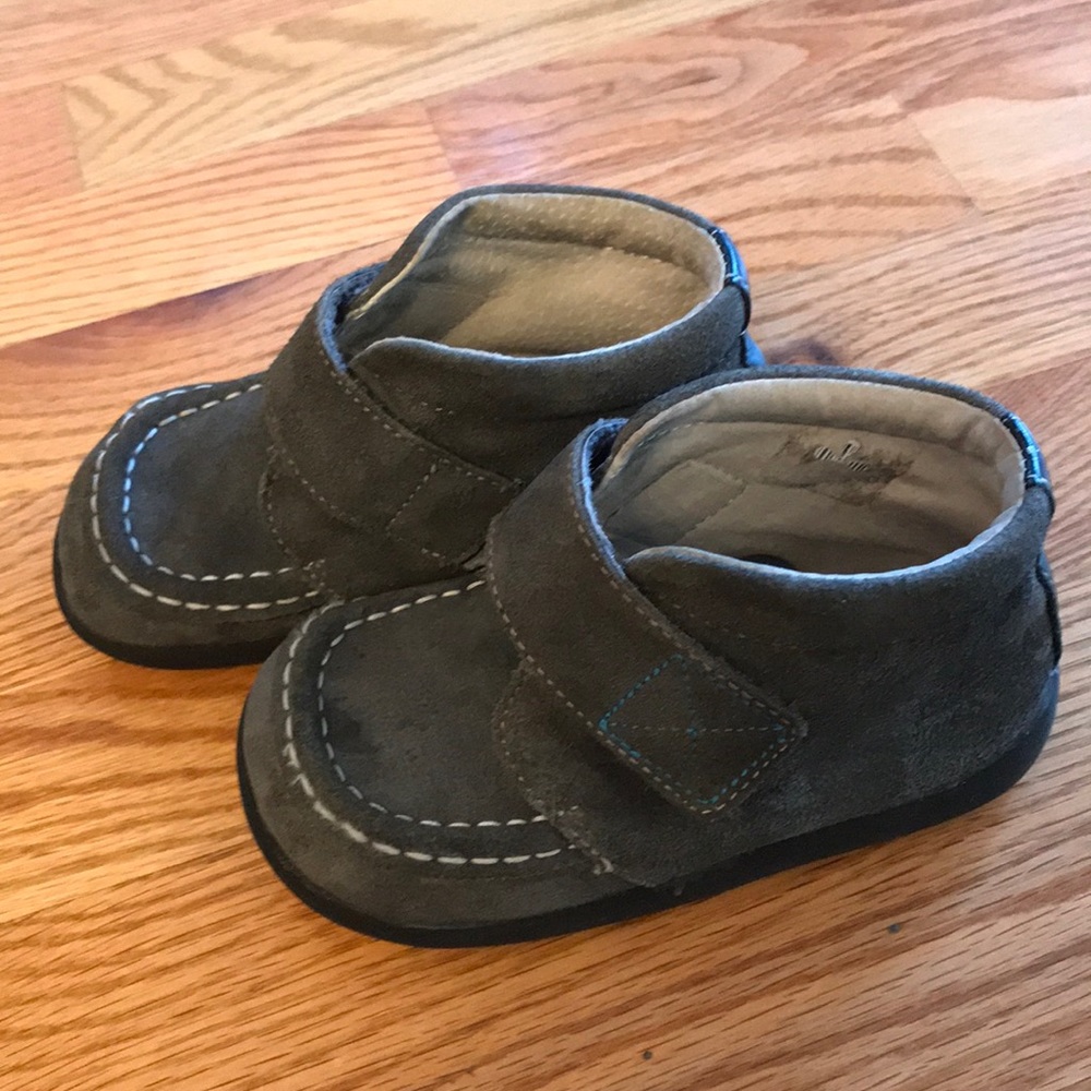 See Kai Run grey suede boots in size 9